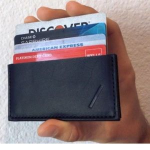 NWT SNAPBACK Slim Sleeve Mens Leather Card/Cash Carrier